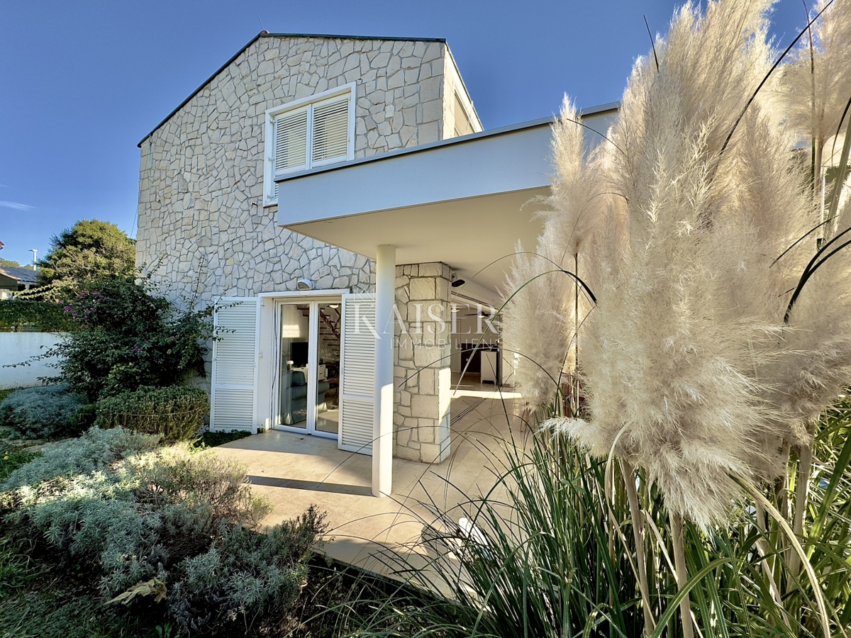 Maison À vendre - LIČKO-SENJSKA NOVALJA