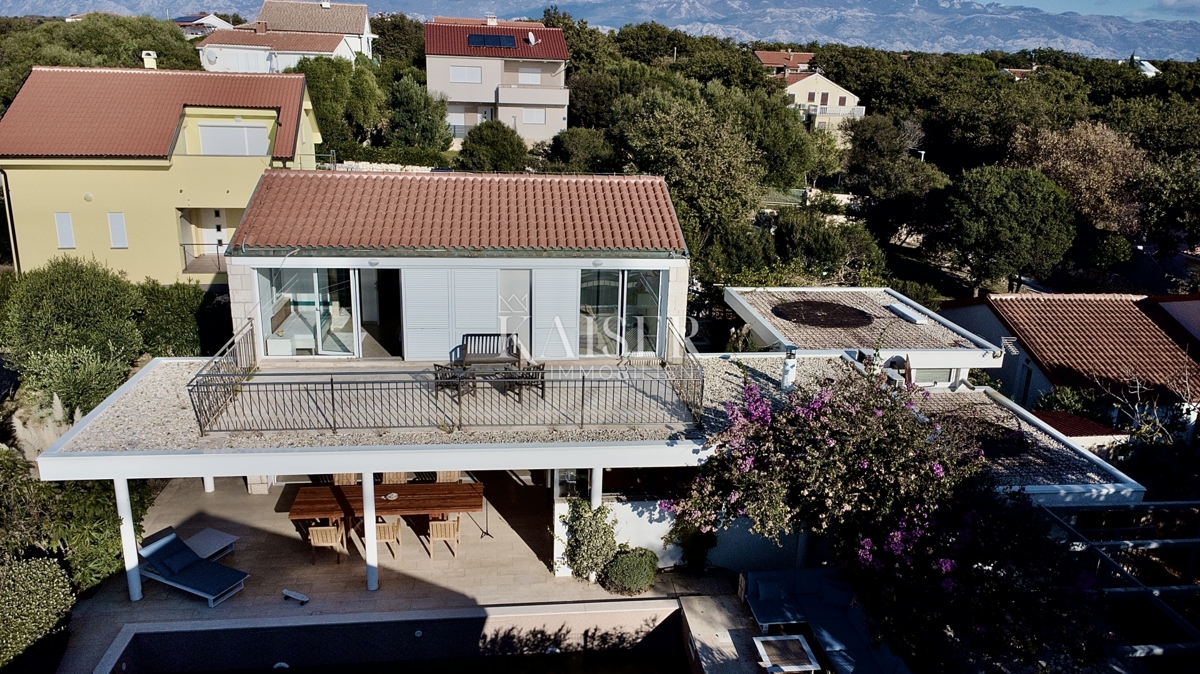 Maison À vendre - LIČKO-SENJSKA NOVALJA