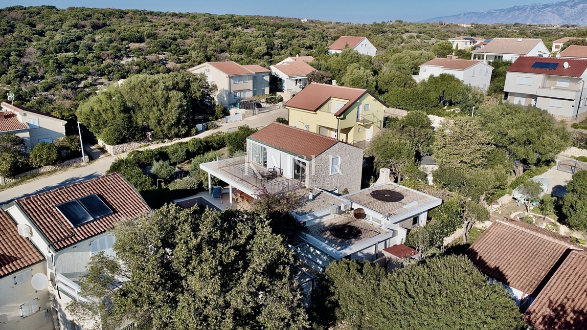 Maison À vendre - LIČKO-SENJSKA NOVALJA