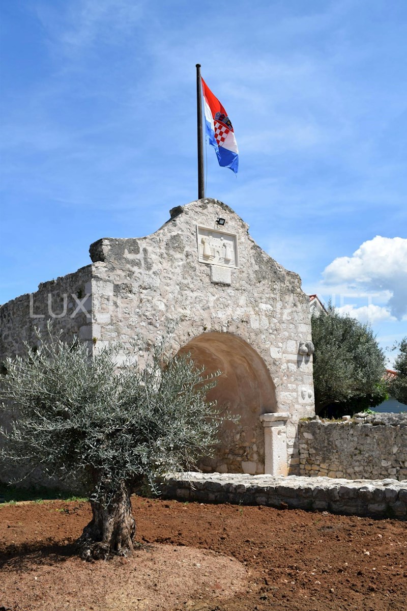 House For sale - ZADARSKA NIN