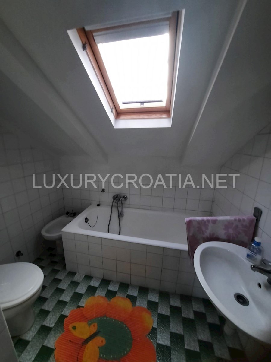 House For sale - ZADARSKA NIN