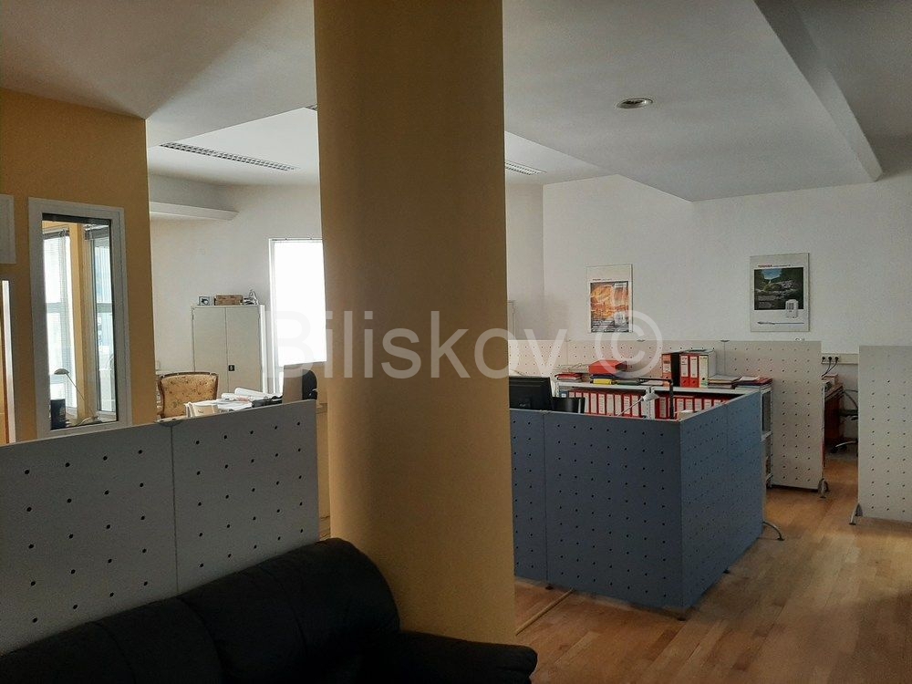 Commerciale Da affittare - Splitsko-dalmatinska Split - foto 2/9