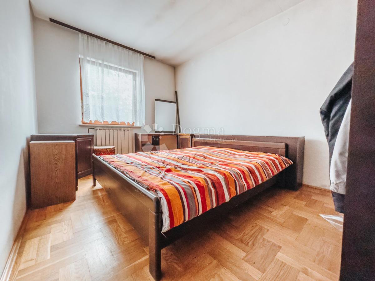 Dom Na predaj - ZAGREBAČKA KLOŠTAR IVANIĆ