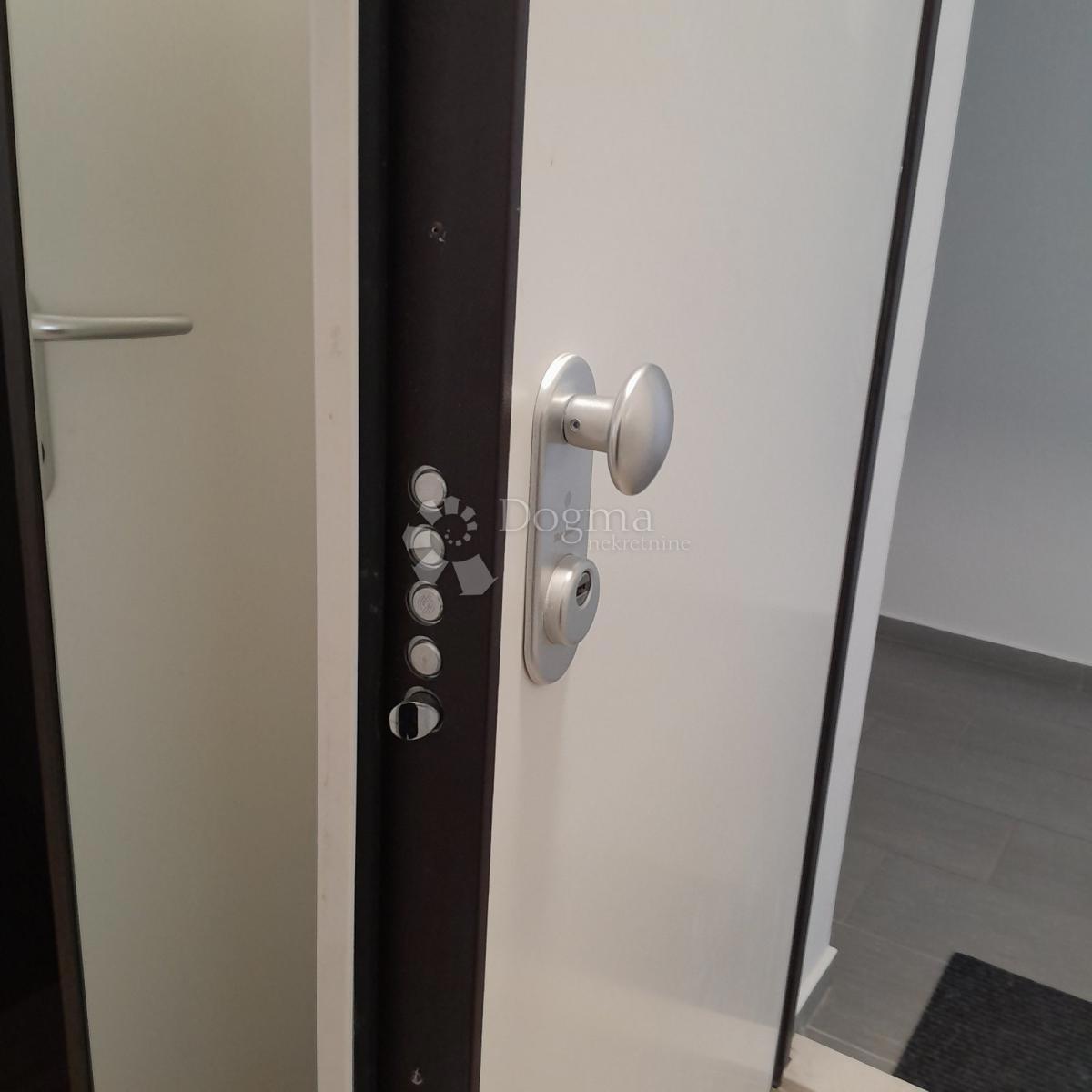 Apartment Zu verkaufen - PRIMORSKO-GORANSKA LOVRAN