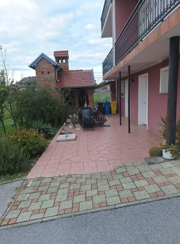 Dom Na sprzedaż - Sisačko-moslavačka Kutina - foto 5/6