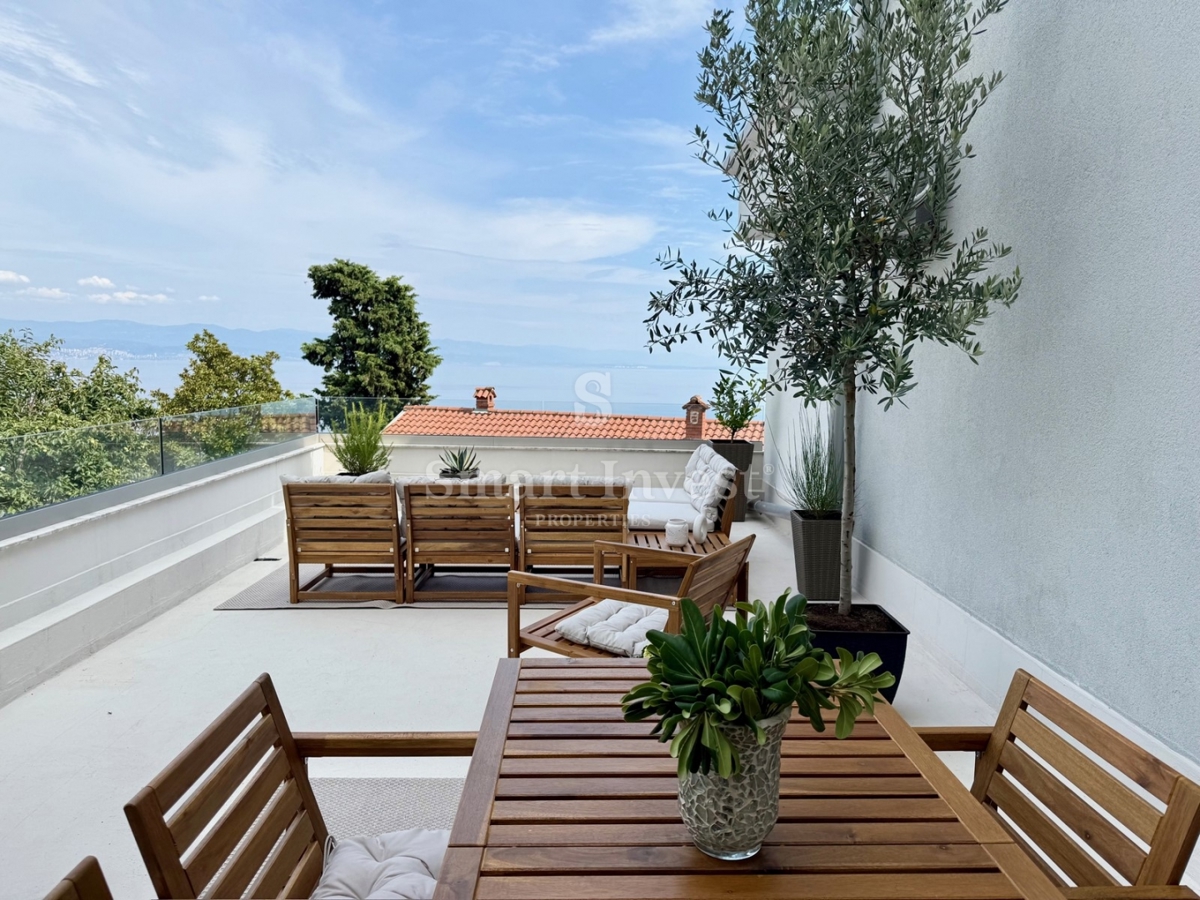 Flat For sale - PRIMORSKO-GORANSKA LOVRAN