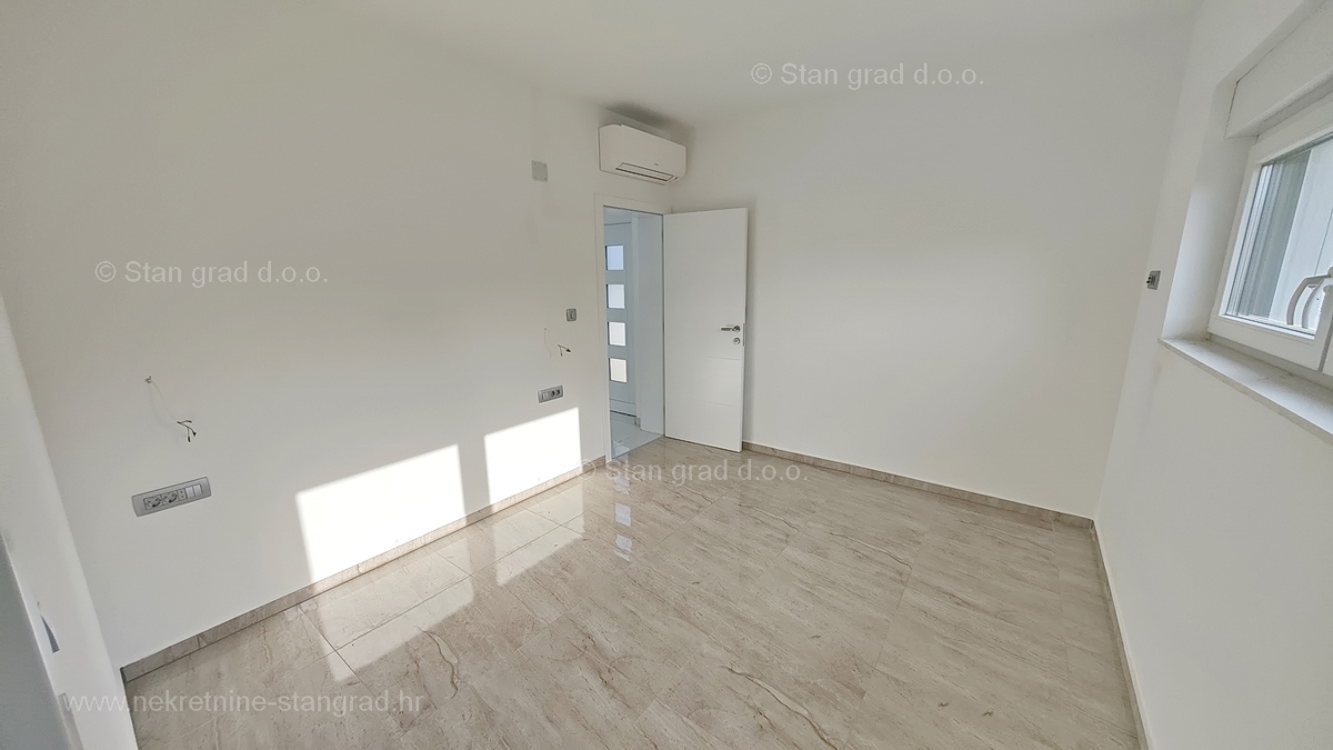 Casa In vendita - PRIMORSKO-GORANSKA KRK