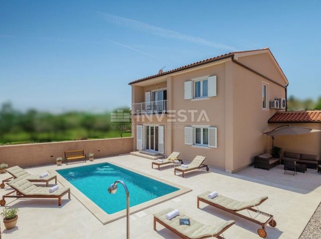 Kuća na prodaju 180 m² – Pula