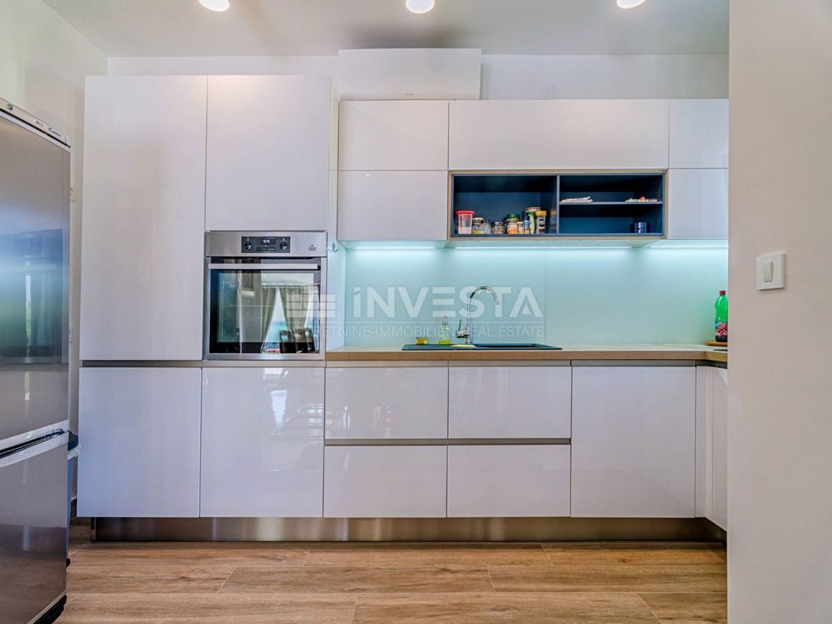 Casa In vendita - ISTARSKA FAŽANA