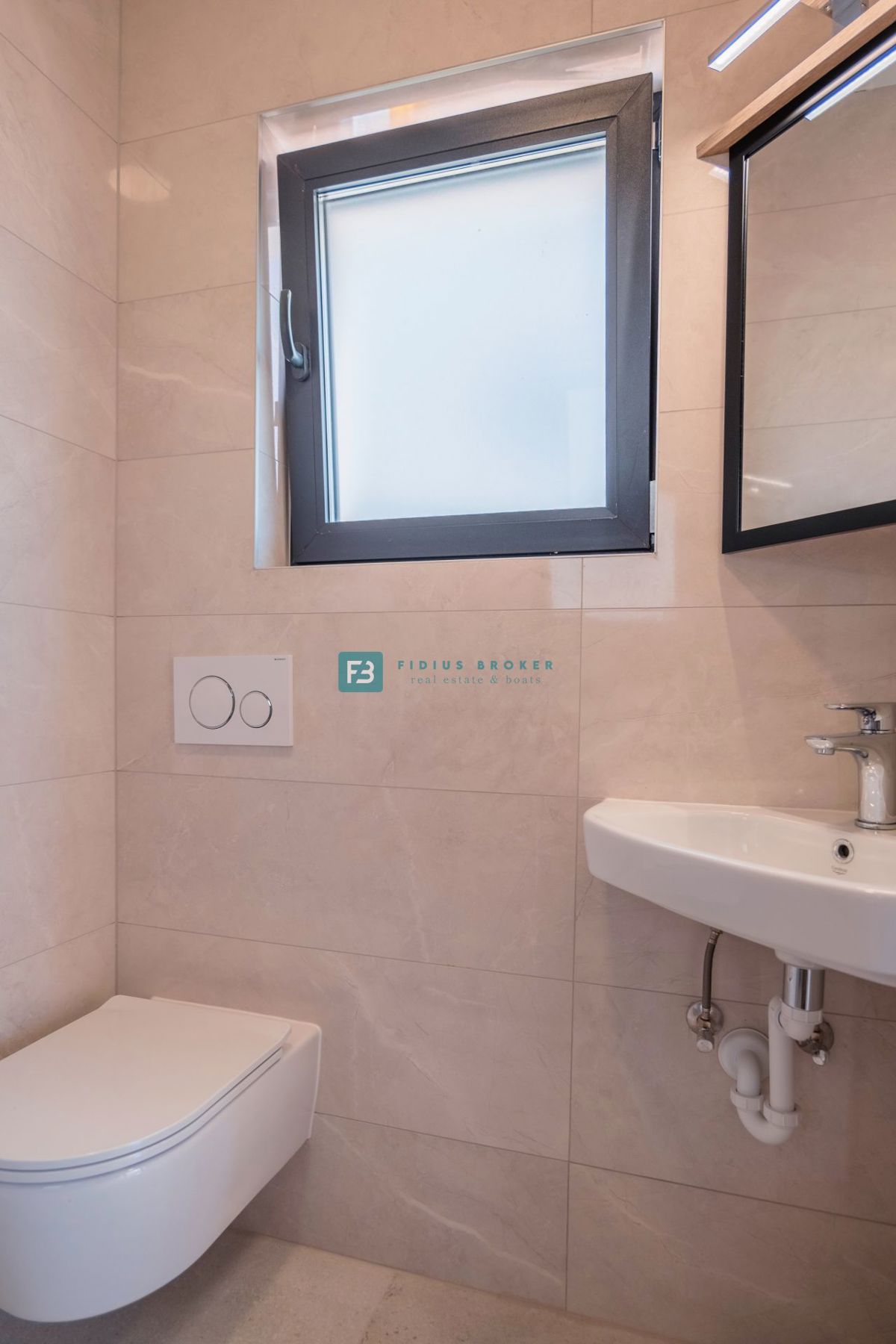 Flat For sale - ŠIBENSKO-KNINSKA VODICE