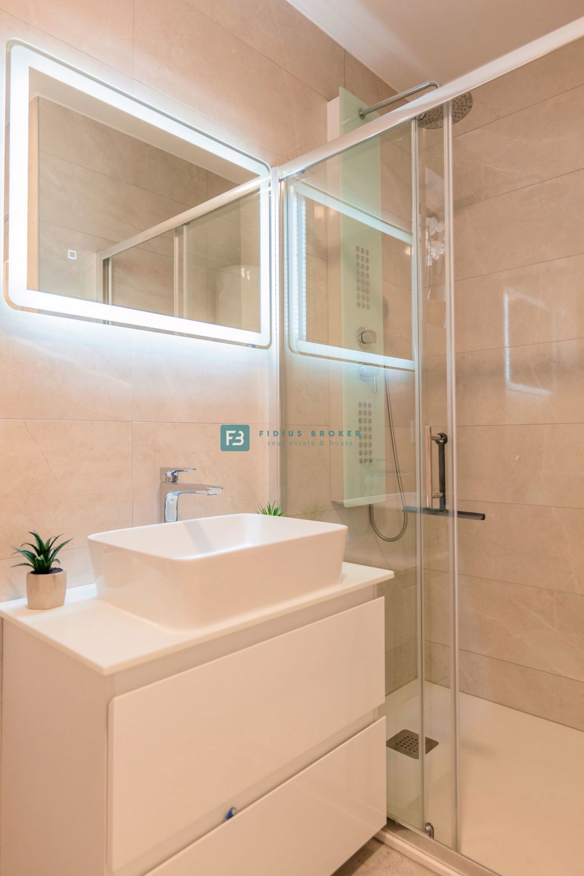 Flat For sale - ŠIBENSKO-KNINSKA VODICE