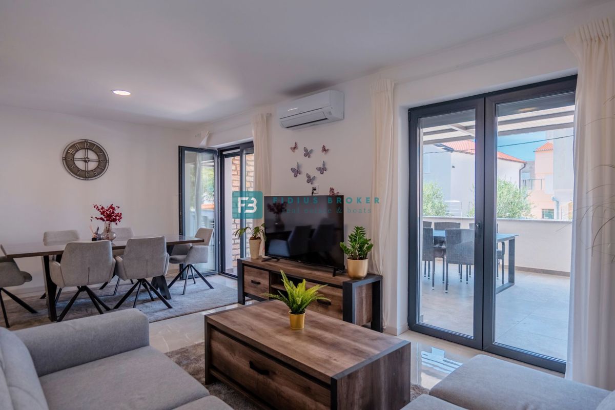 Flat For sale - ŠIBENSKO-KNINSKA VODICE