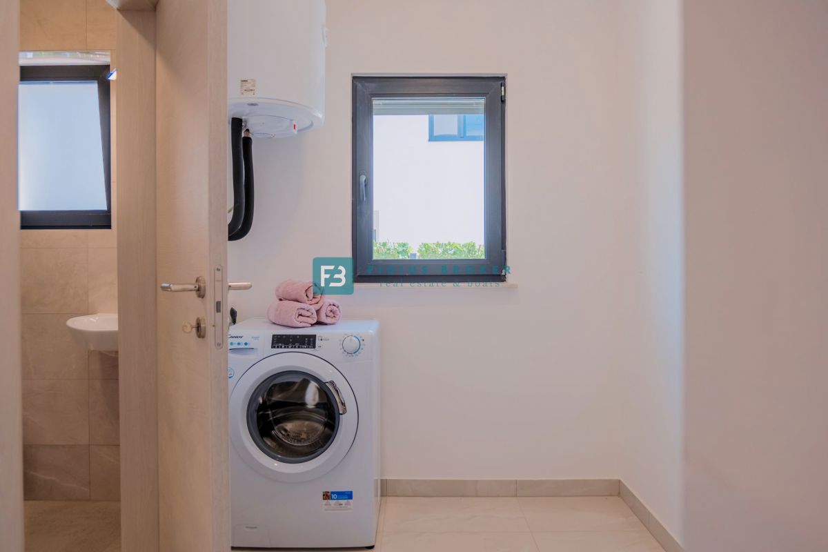 Flat For sale - ŠIBENSKO-KNINSKA VODICE