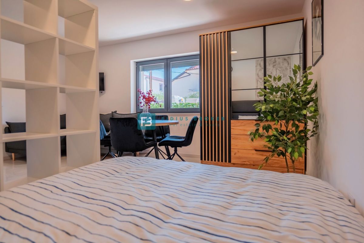 Flat For sale - ŠIBENSKO-KNINSKA VODICE