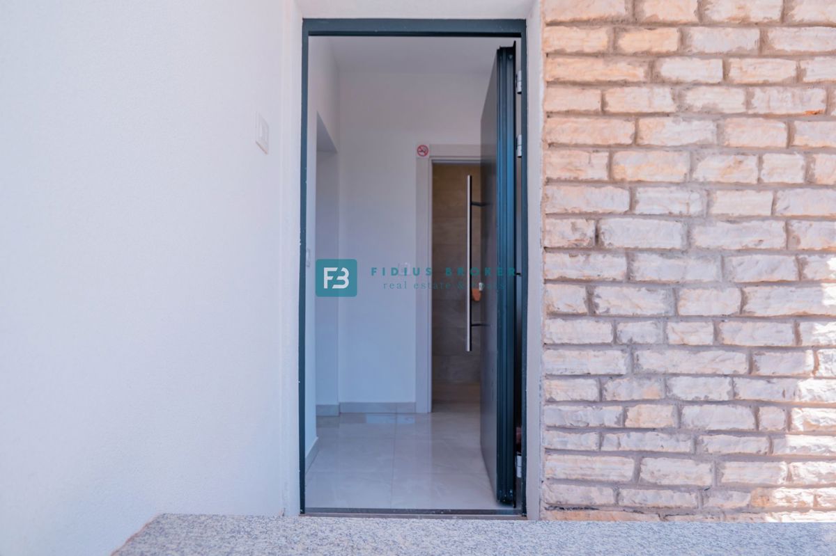 Flat For sale - ŠIBENSKO-KNINSKA VODICE