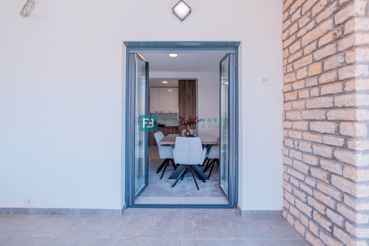 Flat For sale - ŠIBENSKO-KNINSKA VODICE