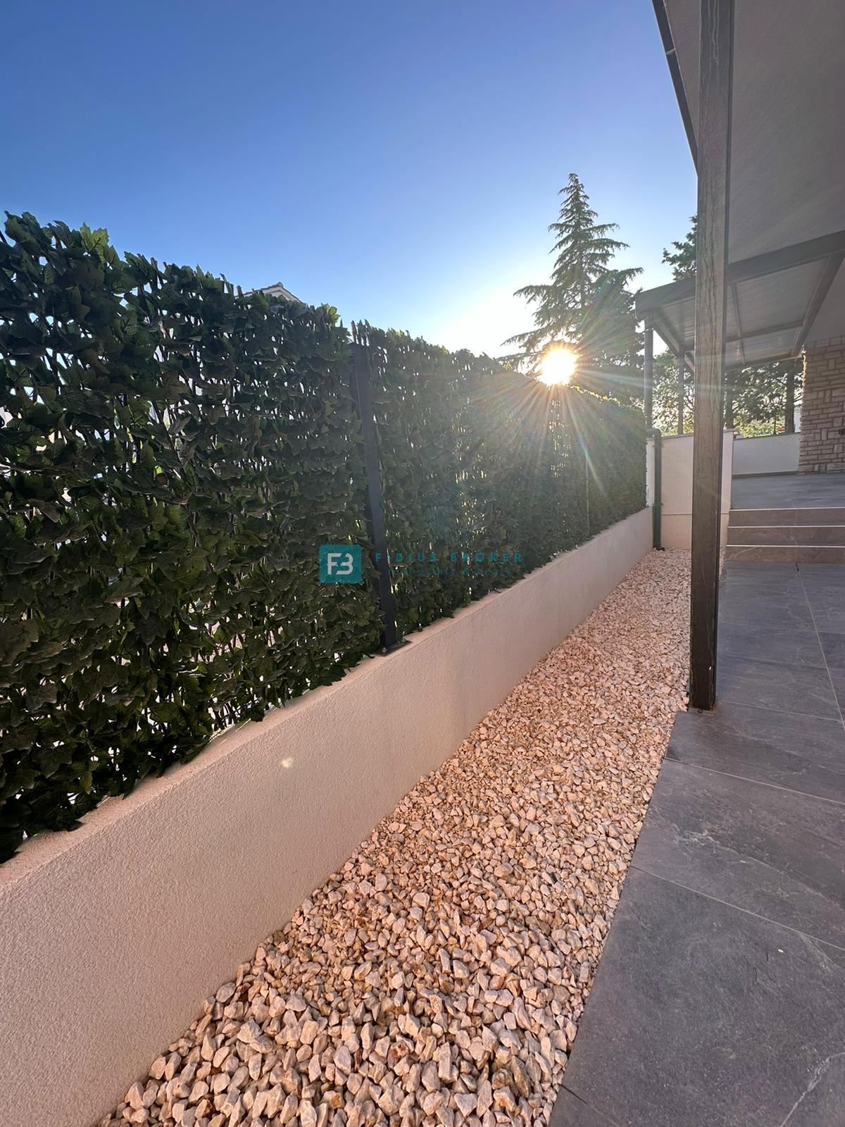 Flat For sale - ŠIBENSKO-KNINSKA VODICE