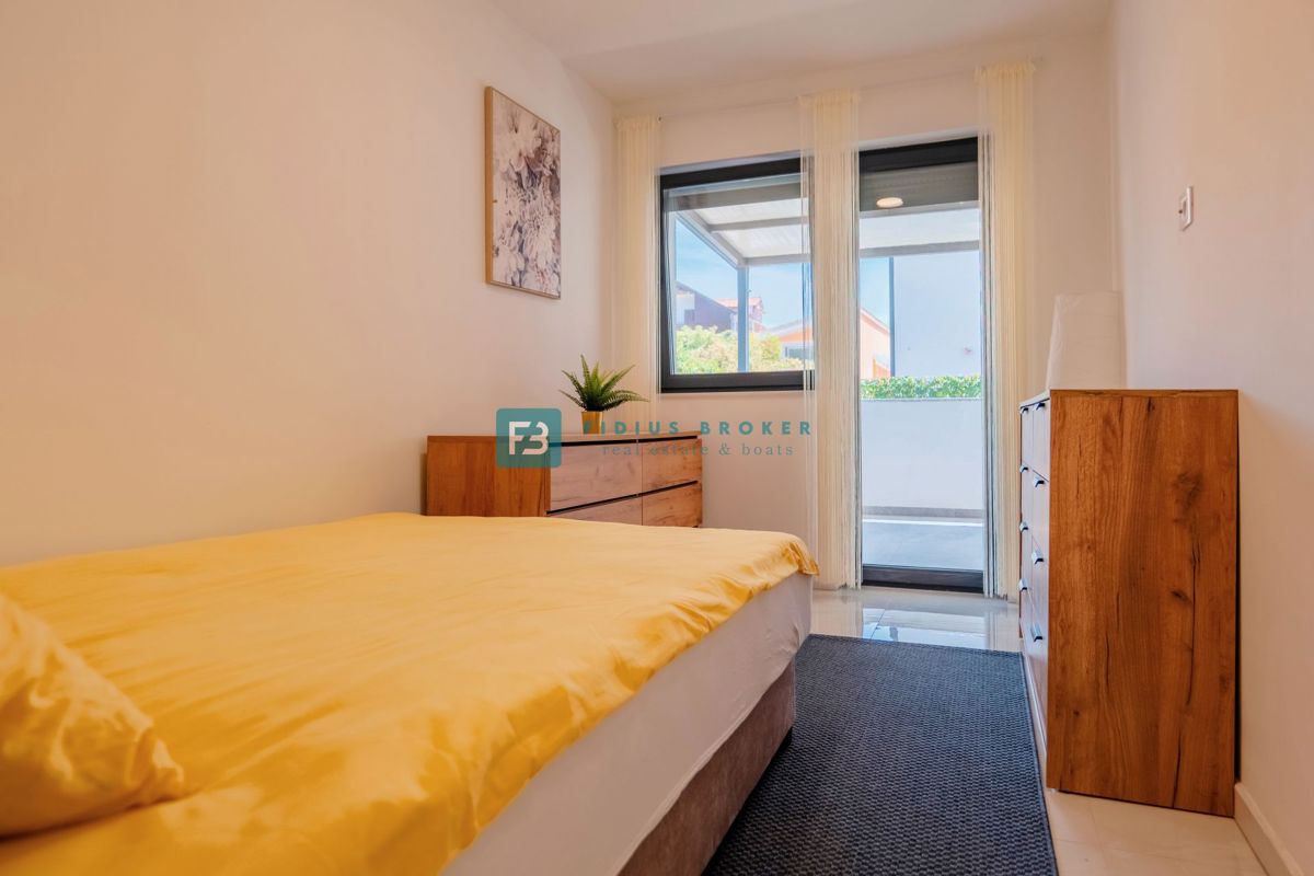 Flat For sale - ŠIBENSKO-KNINSKA VODICE