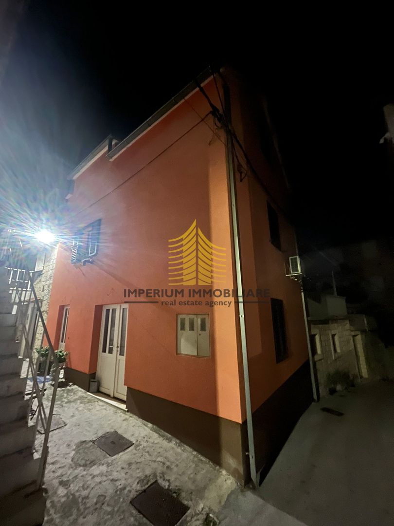 Appartement À louer - SPLITSKO-DALMATINSKA TROGIR