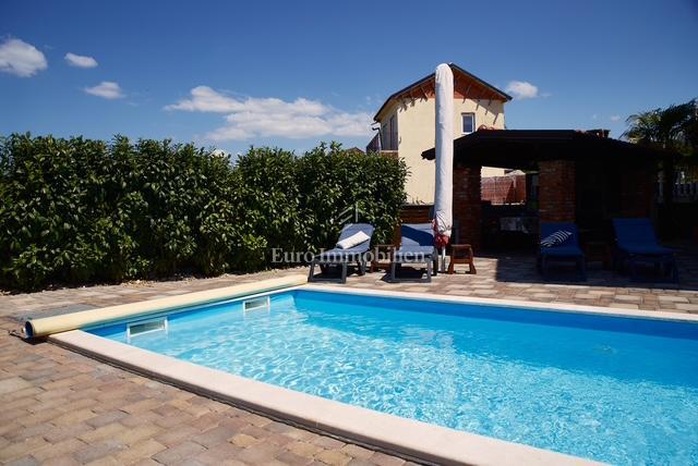 Casa In vendita - PRIMORSKO-GORANSKA KRK