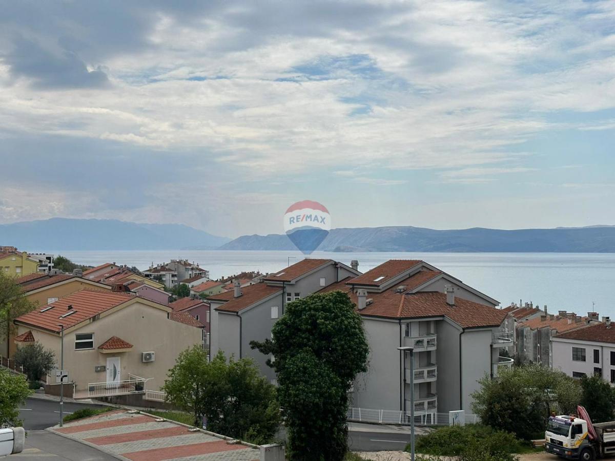 Stan Na prodaju - PRIMORSKO-GORANSKA CRIKVENICA