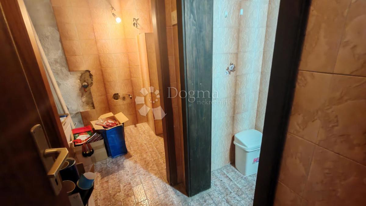 Business premises For rent - PRIMORSKO-GORANSKA ČAVLE