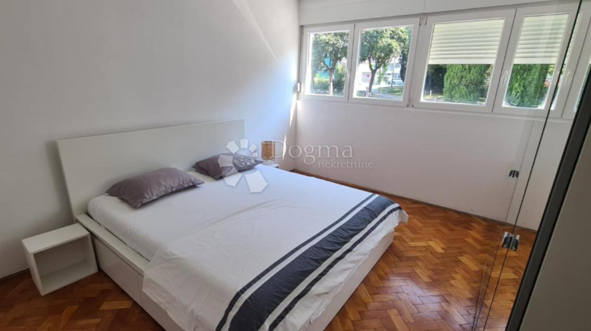 Apartmán Na predaj - SPLITSKO-DALMATINSKA SPLIT