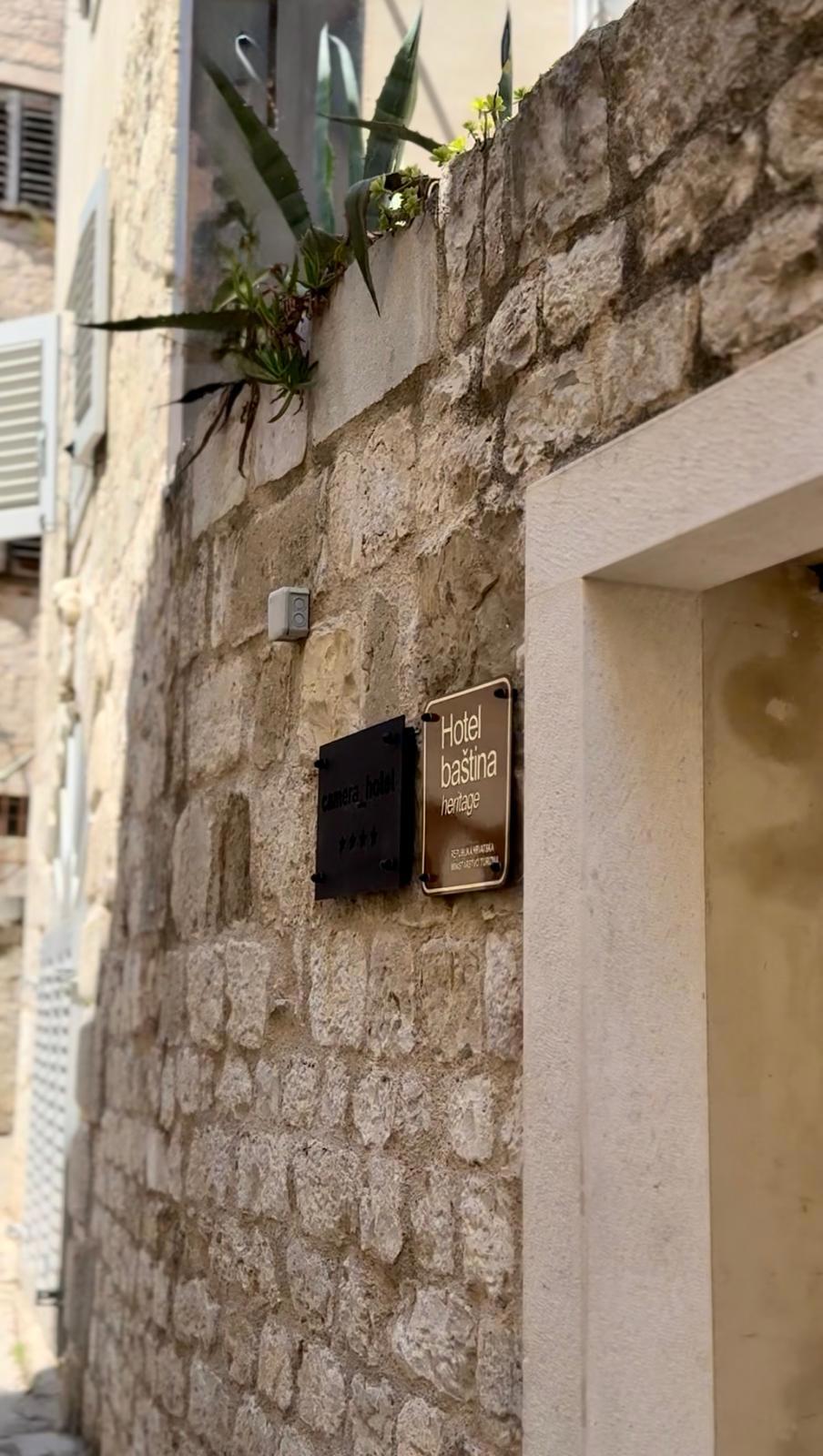 Lokal użytkowy Na sprzedaż - SPLITSKO-DALMATINSKA SPLIT