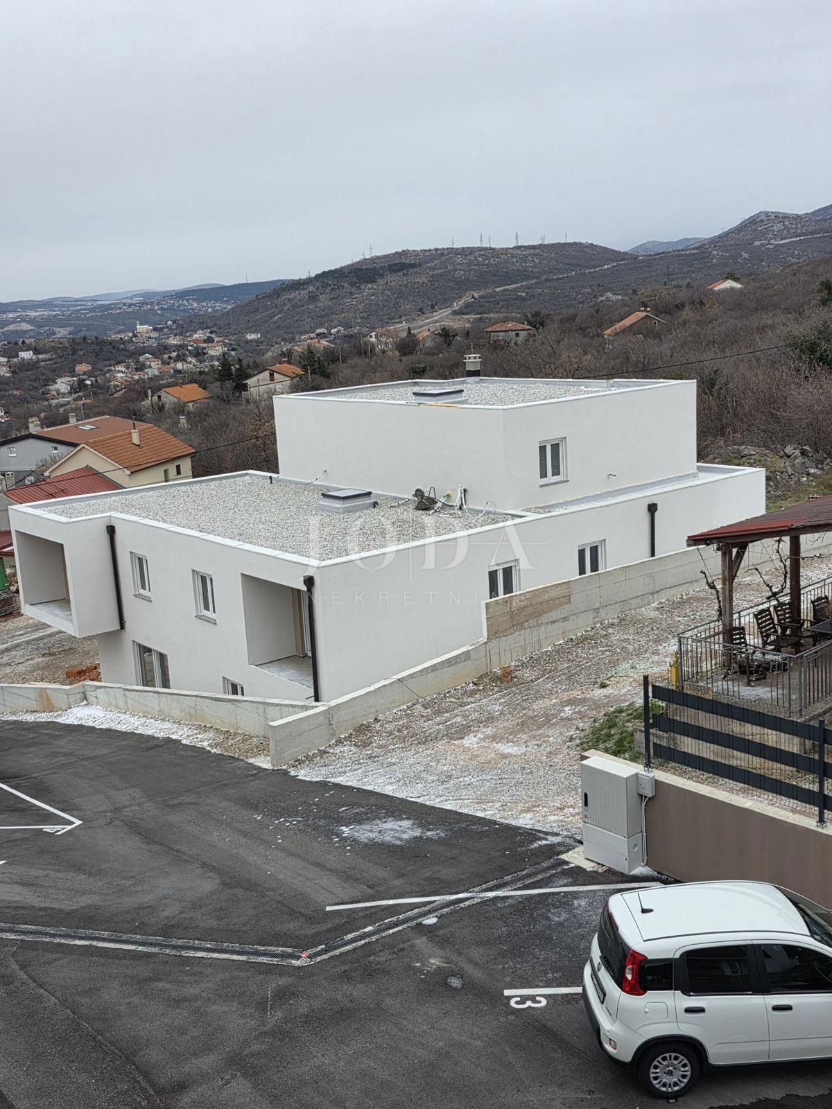Appartement À vendre - PRIMORSKO-GORANSKA BAKAR
