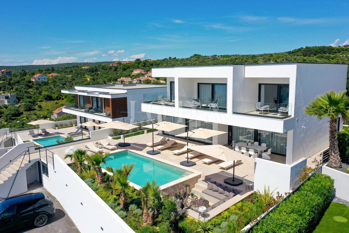 Haus Zu verkaufen - LIČKO-SENJSKA NOVALJA