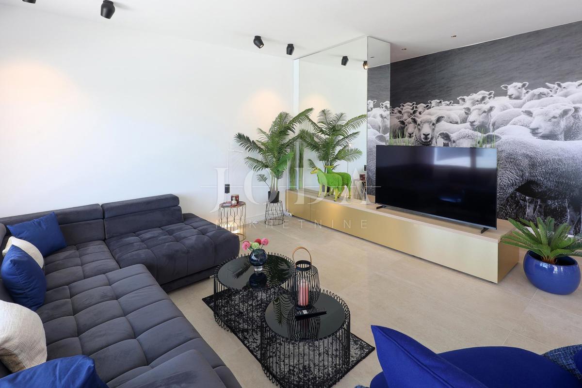 Haus Zu verkaufen - LIČKO-SENJSKA NOVALJA