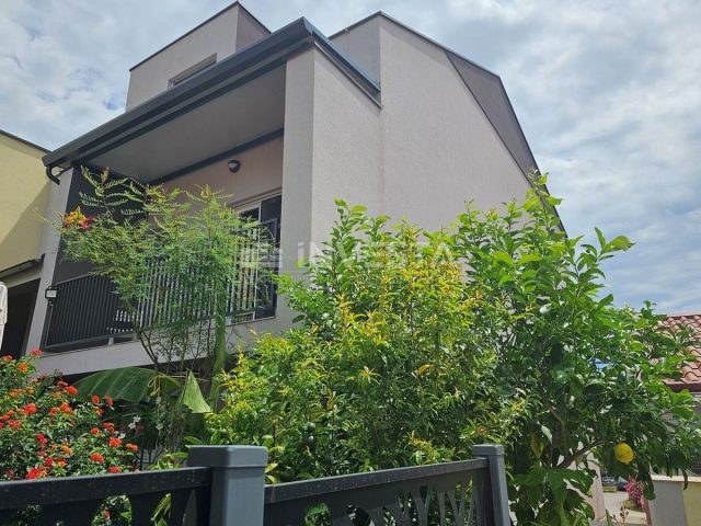 House for sale 330 m² – Pula