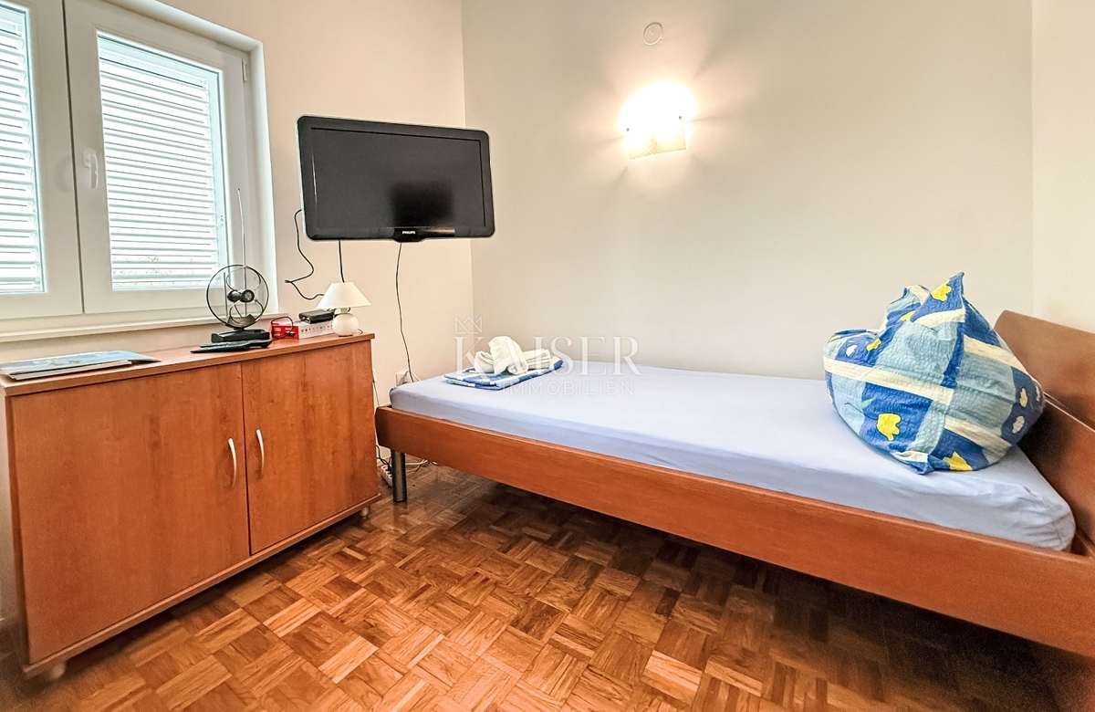 Kuća Na prodaju - LIČKO-SENJSKA NOVALJA