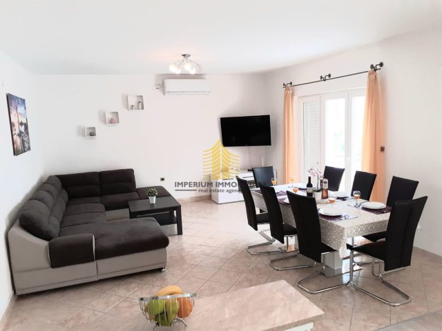 Maison à vendre 150 m² – Podstrana