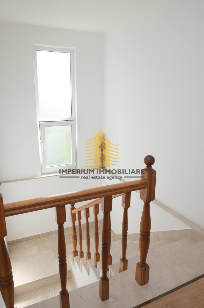 Haus Zu verkaufen - SPLITSKO-DALMATINSKA PODSTRANA