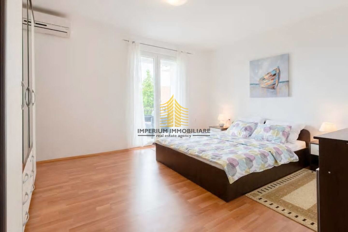 Haus Zu verkaufen - SPLITSKO-DALMATINSKA PODSTRANA