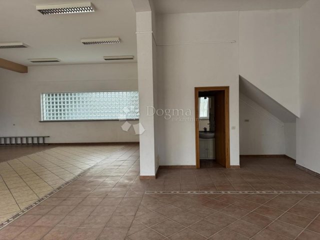 Lokal użytkowy Do wynajęcia - Primorsko-goranska Rijeka - foto 4/9