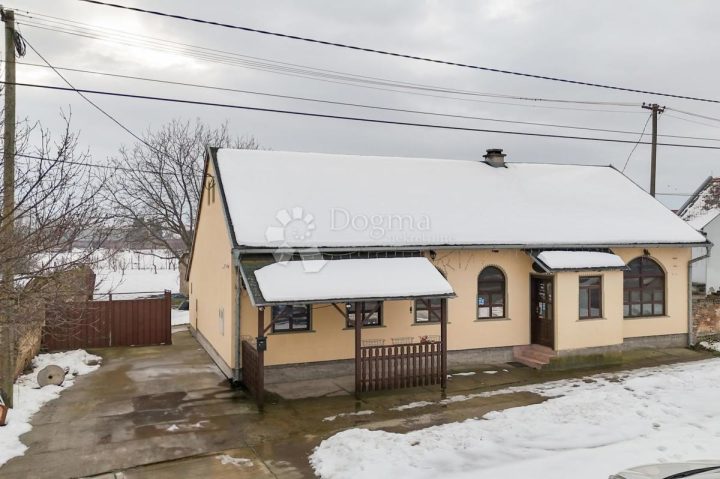 Dom na sprzedaż 135 m² – Trpinja