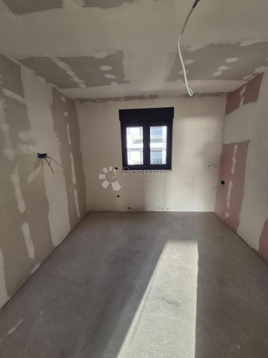 Apartment Zu verkaufen - SPLITSKO-DALMATINSKA BAŠKA VODA
