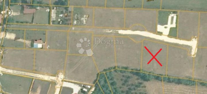 Pozemok na predaj 978 m² – Marčana