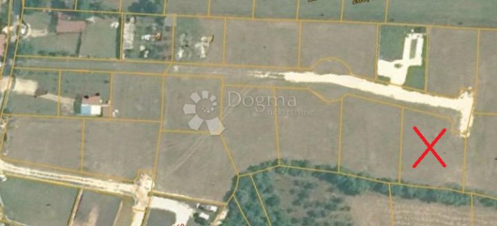 Pozemok na predaj 922 m² – Marčana