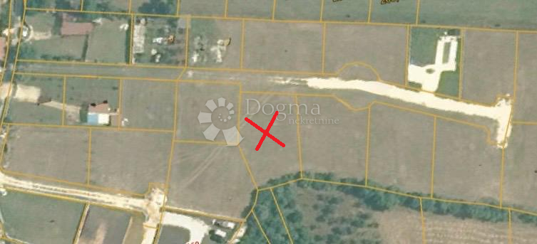 Land For sale - Istarska Marčana - foto 1/2