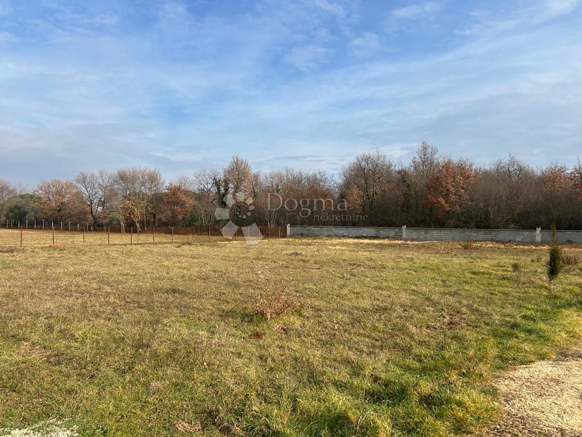 Land For sale - Istarska Marčana - foto 2/2