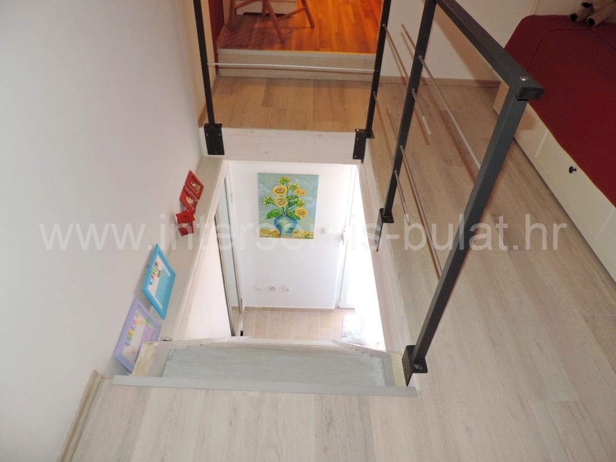 Apartment Zu verkaufen - ŠIBENSKO-KNINSKA VODICE
