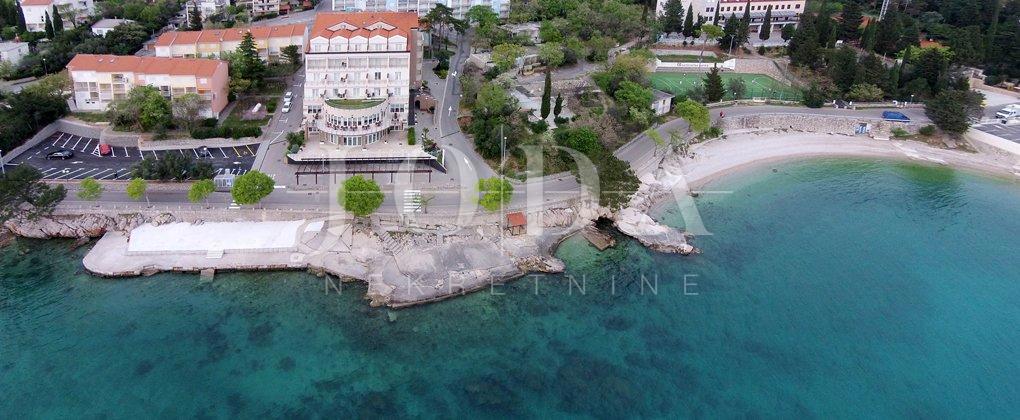 Poslovni prostor Na prodaju - PRIMORSKO-GORANSKA CRIKVENICA