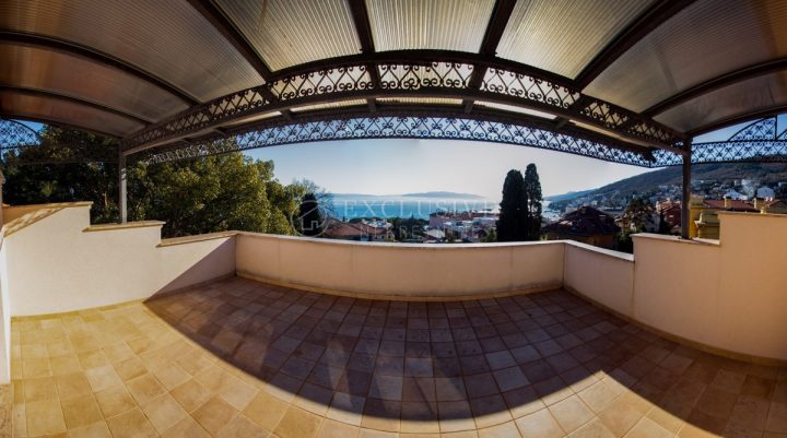 Appartamento in vendita 350 m² – Opatija
