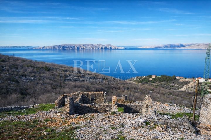 Land for sale 1565 m² – Senj