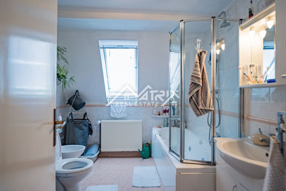 Appartement À vendre - OSJEČKO-BARANJSKA OSIJEK
