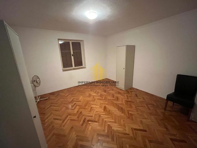 Dom na prenájom 100 m² – Kaštela