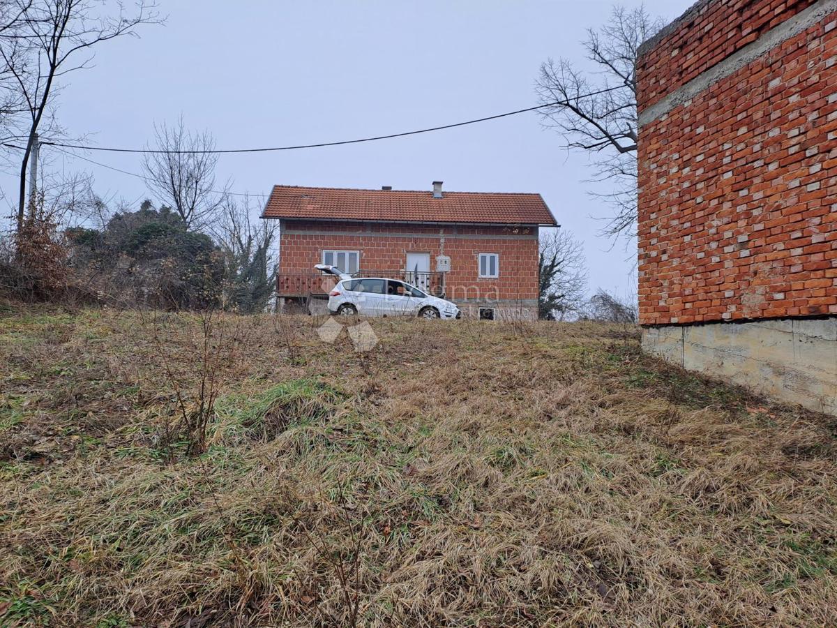 Maison À vendre - SISAČKO-MOSLAVAČKA GVOZD